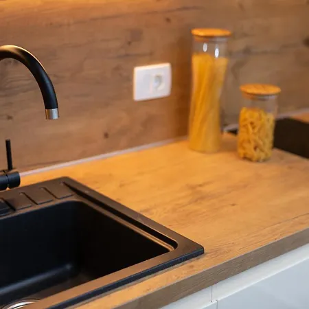 Lejlighed Studio, 70 Steps From The