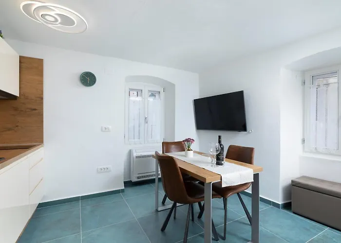 Lägenhet Studio, 70 Steps From The *